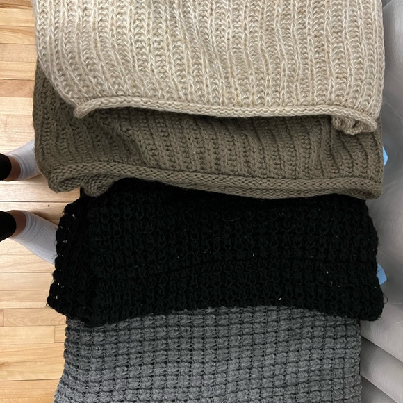 ALDO SCARVES - Picture 2 of 2